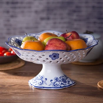 Jingdezhen blue and white ceramic fruit plate hand painted porcelain basket retro style living room Home Furnishing decorative c
Jingdezhen blue and white ceramic fruit plate hand painted porcelain basket retro style living room Home Furnishing decorative c