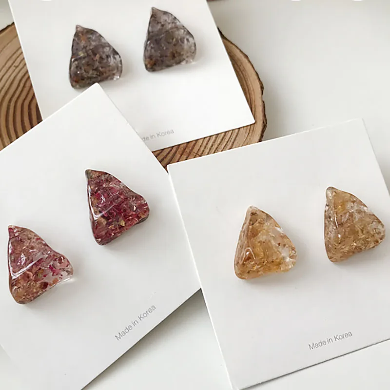 Korean Summer Cool Earring Resin Acrylic Transparent Big Stud Earrings for Women Vintage Triangle Pendientes 2019 Girl brincos
Korean Summer Cool Earring Resin Acrylic Transparent Big Stud Earrings for Women Vintage Triangle Pendientes 2019 Girl brincos
