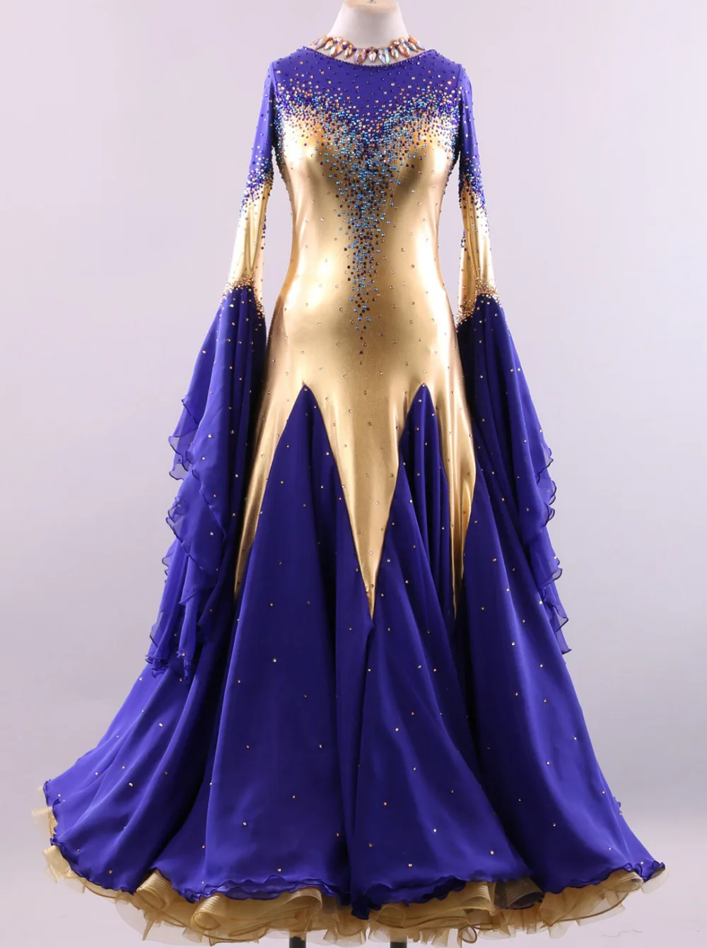 ballroom dance dress waltz dress tango dancing standard dancing costume standard dancewar color blue
ballroom dance dress waltz dress tango dancing standard dancing costume standard dancewar color blue