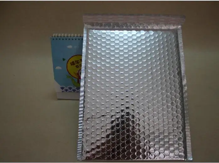 

25*32cm Large Sliver Wrap Glitter Metallic Bubble Mailer Bag Gift Bag Aluminum Foil Seals Bubble Envelope Gift Bag