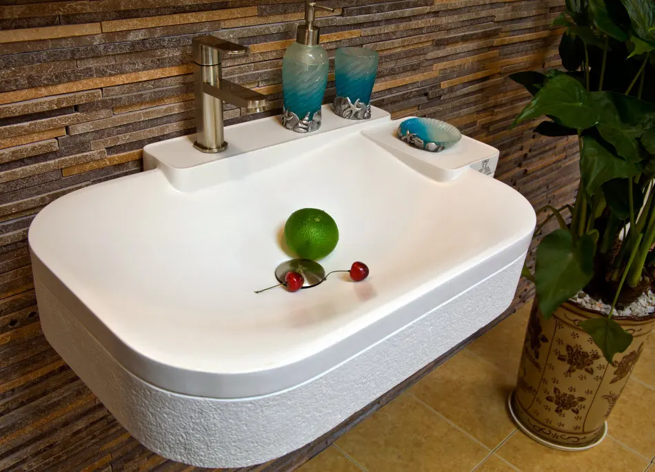 Pure white European hang a wall to the sink. Clean of artificial stone into the wall of the basin that wash a face
Pure white European hang a wall to the sink. Clean of artificial stone into the wall of the basin that wash a face