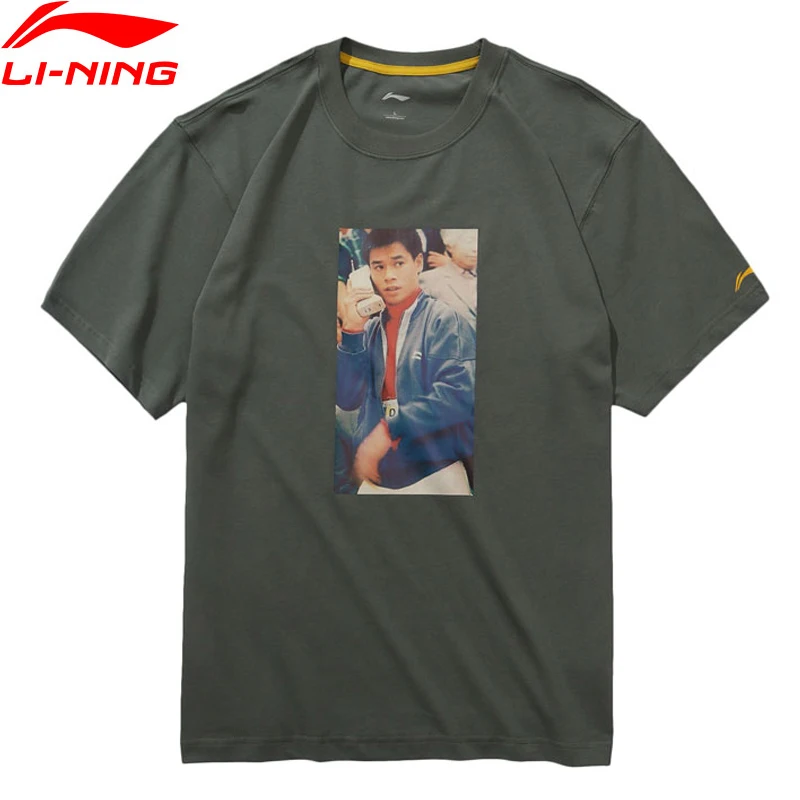 Li-Ning PFW Men The Trend T-Shirts 100% Cotton Mr.OG PRINTING Breathable Loose LiNing Comfort Sports Tee AHSN859 MTS2823
Li-Ning PFW Men The Trend T-Shirts 100% Cotton Mr.OG PRINTING Breathable Loose LiNing Comfort Sports Tee AHSN859 MTS2823