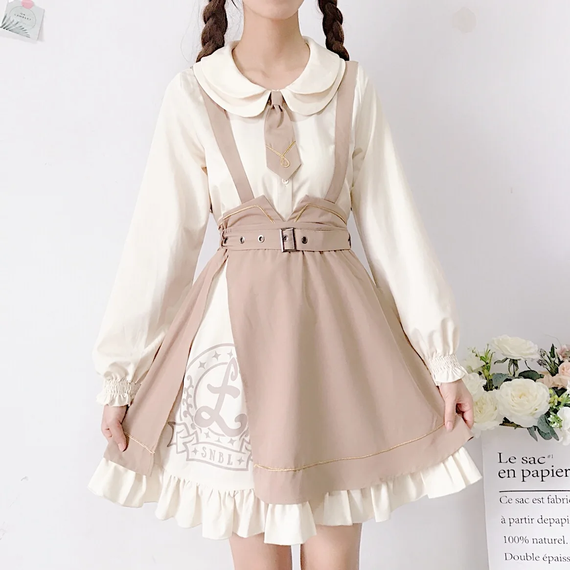 Sweet Women's 2Pcs Set: Apricot Peter Pan Collar Shirt+ Cute Strap Skirt Overalls Preppy Style Spring Women Fashion Girl
Sweet Women's 2Pcs Set: Apricot Peter Pan Collar Shirt+ Cute Strap Skirt Overalls Preppy Style Spring Women Fashion Girl