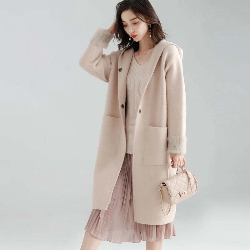 Hooded Coat Women Nylon Blended Fabric Pockets Covered Button Solid 3 Colors Casual Coat England Style 2019 New Fashion
Hooded Coat Women Nylon Blended Fabric Pockets Covered Button Solid 3 Colors Casual Coat England Style 2019 New Fashion