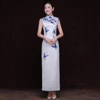 White Bridesmaid Bride Wedding Dressing High Split Satin Butterfly Cheongsam Female Evening Vintage Qipao Handmade Button Gowns
White Bridesmaid Bride Wedding Dressing High Split Satin Butterfly Cheongsam Female Evening Vintage Qipao Handmade Button Gowns