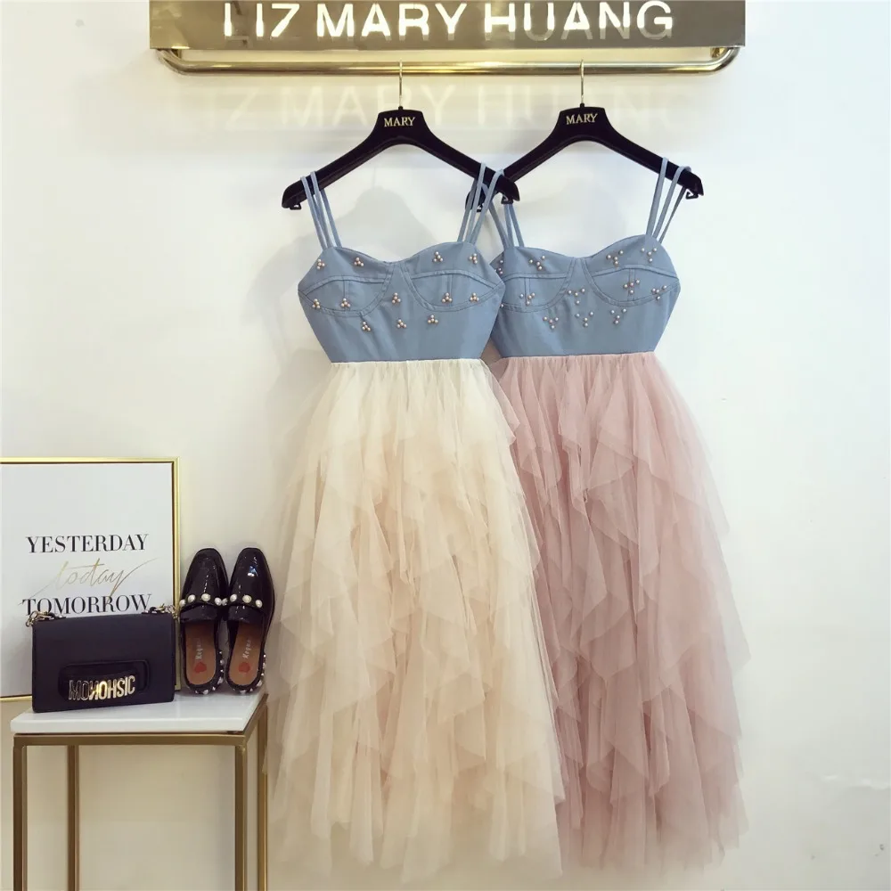 Women Summer Beading Denim Patchwork Mesh Spaghetti Strap Dress Sweet Style High Waist Ruched Multi-layer Gauze Female Dress
Women Summer Beading Denim Patchwork Mesh Spaghetti Strap Dress Sweet Style High Waist Ruched Multi-layer Gauze Female Dress