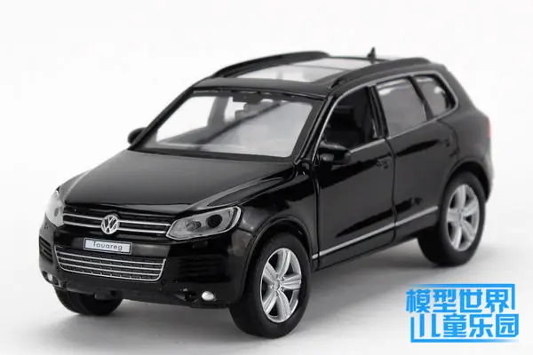 1pc 1:32 15cm extreme Volkswagen Touareg Acousto-optic alloy car model decoration boy children baby toy Gift
1pc 1:32 15cm extreme Volkswagen Touareg Acousto-optic alloy car model decoration boy children baby toy Gift