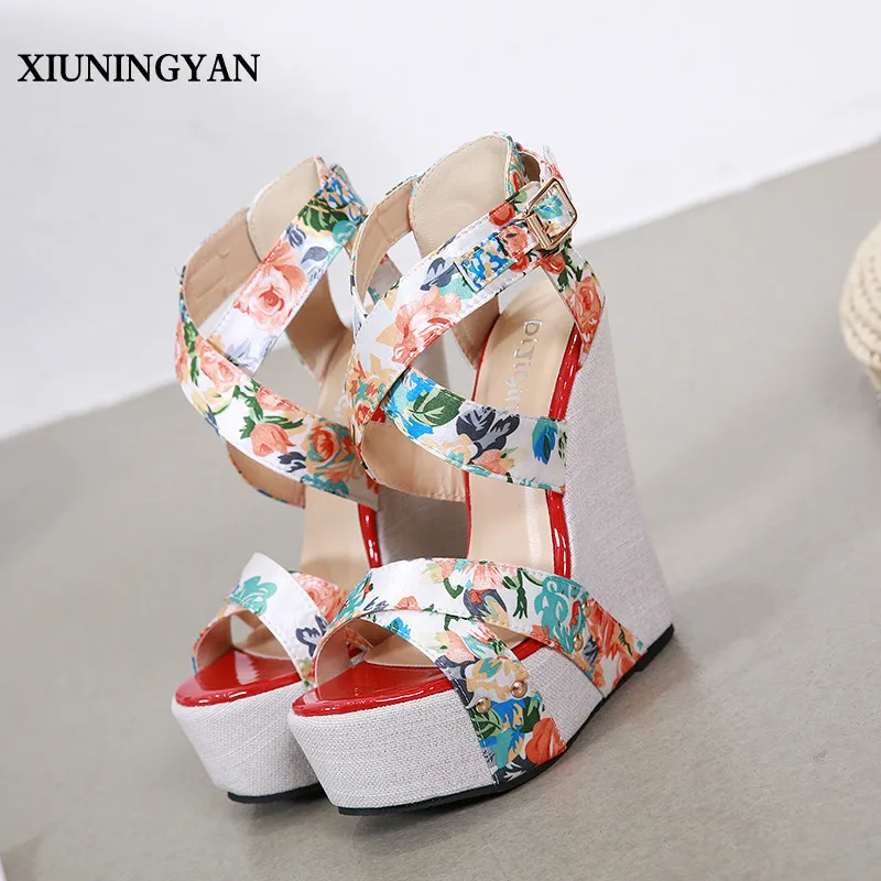 XIUNINGYAN Wedges Sandals Summer Pumps with Ankle Strap Sandals Stripper Heels Platform Sexy Open Toe Flower Embroidered Sandals
XIUNINGYAN Wedges Sandals Summer Pumps with Ankle Strap Sandals Stripper Heels Platform Sexy Open Toe Flower Embroidered Sandals