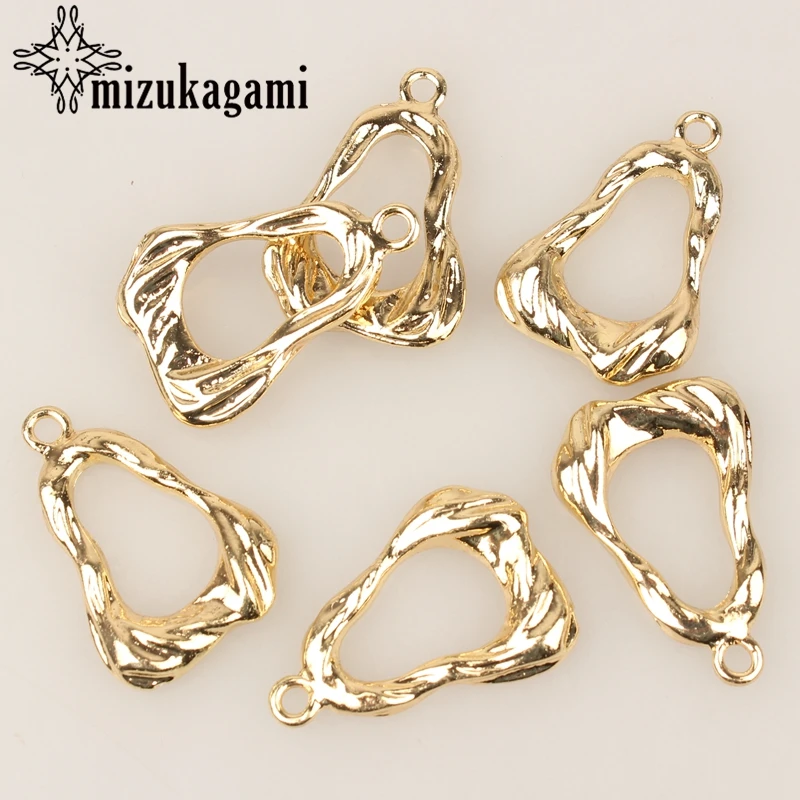 28*19MM 6pcs/lot Zinc Alloy Gold 3D Geometry Hollow Distorted Charms Connectors For DIY Fashion Earrings Jewelry Accessories
28*19MM 6pcs/lot Zinc Alloy Gold 3D Geometry Hollow Distorted Charms Connectors For DIY Fashion Earrings Jewelry Accessories