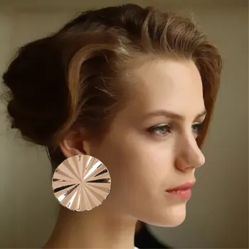 European & American Brand Personality Gear Metal Round Stud Earrings For Women Statement Jewelry Simple Party Jewelry
European & American Brand Personality Gear Metal Round Stud Earrings For Women Statement Jewelry Simple Party Jewelry