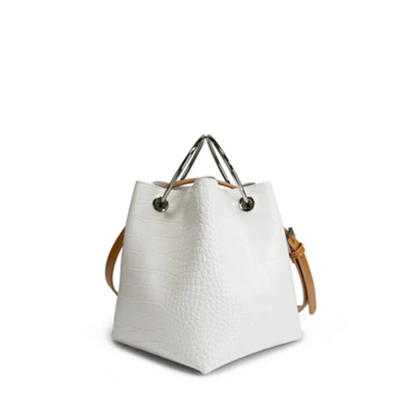 NEW Ring Crocodile pattern Bucket Chain Crossbody Bags Women Purse High Quality Ladies Shoulder Messenger Bags 2019 White
NEW Ring Crocodile pattern Bucket Chain Crossbody Bags Women Purse High Quality Ladies Shoulder Messenger Bags 2019 White