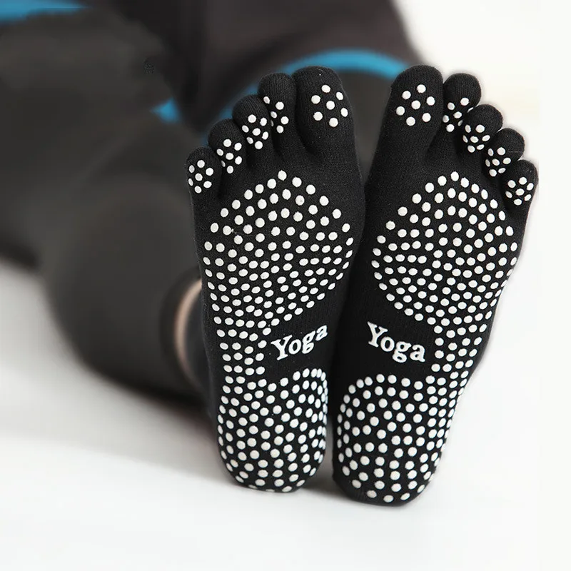 Women Yoga Socks Anti-slip Five Fingers Backless Cotton Silicone Non-slip 5 Toe Winter Female Socks Ballet Gym foot care socks
Women Yoga Socks Anti-slip Five Fingers Backless Cotton Silicone Non-slip 5 Toe Winter Female Socks Ballet Gym foot care socks
