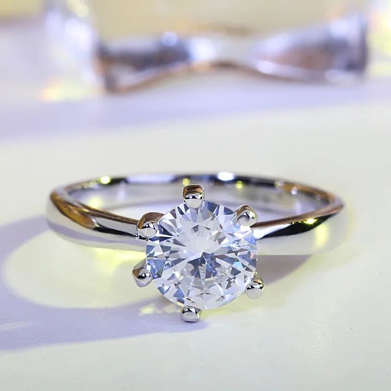 Utimtree Silver Color Rings With Austrian Crystal Simple Women Wedding Engagement Ring Bague Femme Female Bands Anillos Jewelry
Utimtree Silver Color Rings With Austrian Crystal Simple Women Wedding Engagement Ring Bague Femme Female Bands Anillos Jewelry