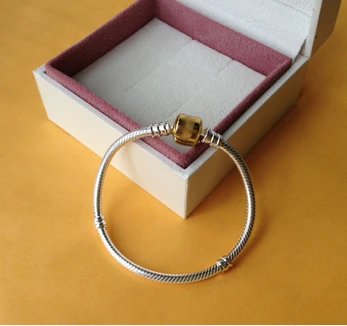 NEW 925 Sterling Silver Snake Chain Charm Bracelet with Gold color Clasp Clip, Jewelry European Style Charm Bracelet DIY YL098
NEW 925 Sterling Silver Snake Chain Charm Bracelet with Gold color Clasp Clip, Jewelry European Style Charm Bracelet DIY YL098