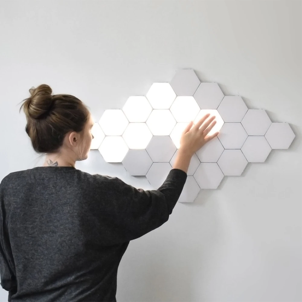 Drop shipping Quantum Light LED Hexagonal DIY Geometry Magnetic Assembly Modular Touch Sensor Night Light Wall Lamp Home Decor
Drop shipping Quantum Light LED Hexagonal DIY Geometry Magnetic Assembly Modular Touch Sensor Night Light Wall Lamp Home Decor