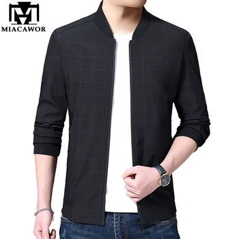 MIACAWOR Jacket Men Fashion Plaid Jaqueta Masculino Stand Collar Bomber Jacket Casual Outwear Zipper Coats Men Clothing J624
MIACAWOR Jacket Men Fashion Plaid Jaqueta Masculino Stand Collar Bomber Jacket Casual Outwear Zipper Coats Men Clothing J624