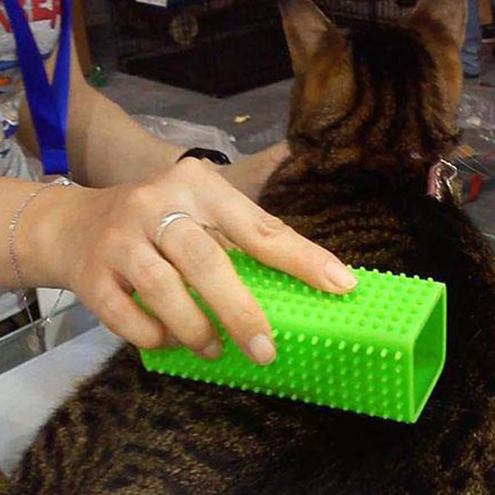 Pet Dog Cat Fur Shedding Brush Clothes Carpet Fluff Hair Remover Cleaner Pet Cleaning Helper Pet Products Supplies Favor
Pet Dog Cat Fur Shedding Brush Clothes Carpet Fluff Hair Remover Cleaner Pet Cleaning Helper Pet Products Supplies Favor