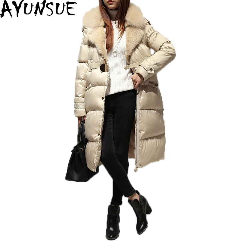2018 European Style Women's Clothing Winter Jacket Thicken Detachable Real Fox Fur Collar Hoody Outwear Female Long Parka ST518
2018 European Style Women's Clothing Winter Jacket Thicken Detachable Real Fox Fur Collar Hoody Outwear Female Long Parka ST518