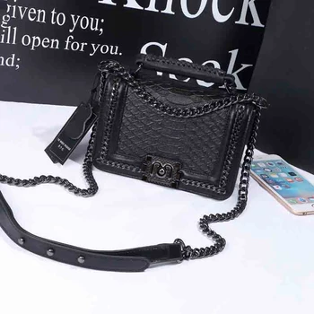 Women Messenge Bags 2019 Fashion Female Leather Shoulder Bags Crossbody Bags Ladies Handbags Small Clutch Purses Mini flap bags
Women Messenge Bags 2019 Fashion Female Leather Shoulder Bags Crossbody Bags Ladies Handbags Small Clutch Purses Mini flap bags