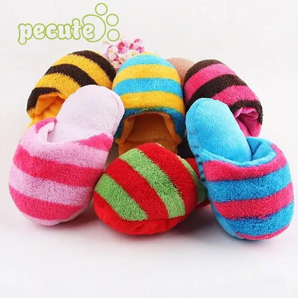 Cute Puppy Fad Dog Pet Play Squeaker Plush Slippers Bread shape Xmas Gift Shoes For Dog Pet
Cute Puppy Fad Dog Pet Play Squeaker Plush Slippers Bread shape Xmas Gift Shoes For Dog Pet