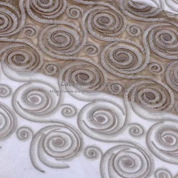 Gold metallic line on netting embroidered beautiful high quality wedding/evening dress lace fabric 120cm by yard
Gold metallic line on netting embroidered beautiful high quality wedding/evening dress lace fabric 120cm by yard