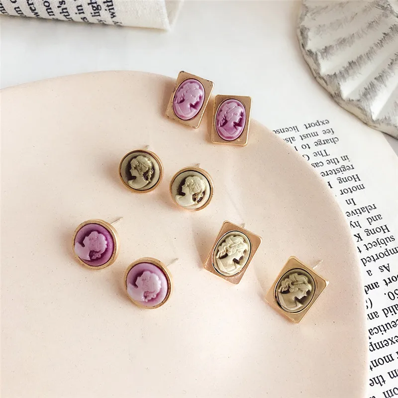 2019 New Arrival Baroque Style Vintage Beauty Girls Square Round Stud Earrings For Women Elegant Party Jewelry Pendientes Gifts
2019 New Arrival Baroque Style Vintage Beauty Girls Square Round Stud Earrings For Women Elegant Party Jewelry Pendientes Gifts