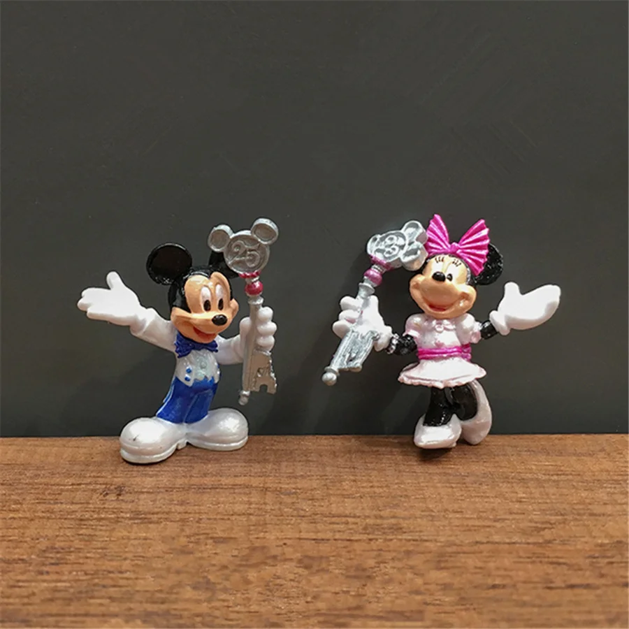 60pcs 3cm couple of mickey minnie mouse very small figure toys mickey 25th Anniversary Edition figure toys
60pcs 3cm couple of mickey minnie mouse very small figure toys mickey 25th Anniversary Edition figure toys