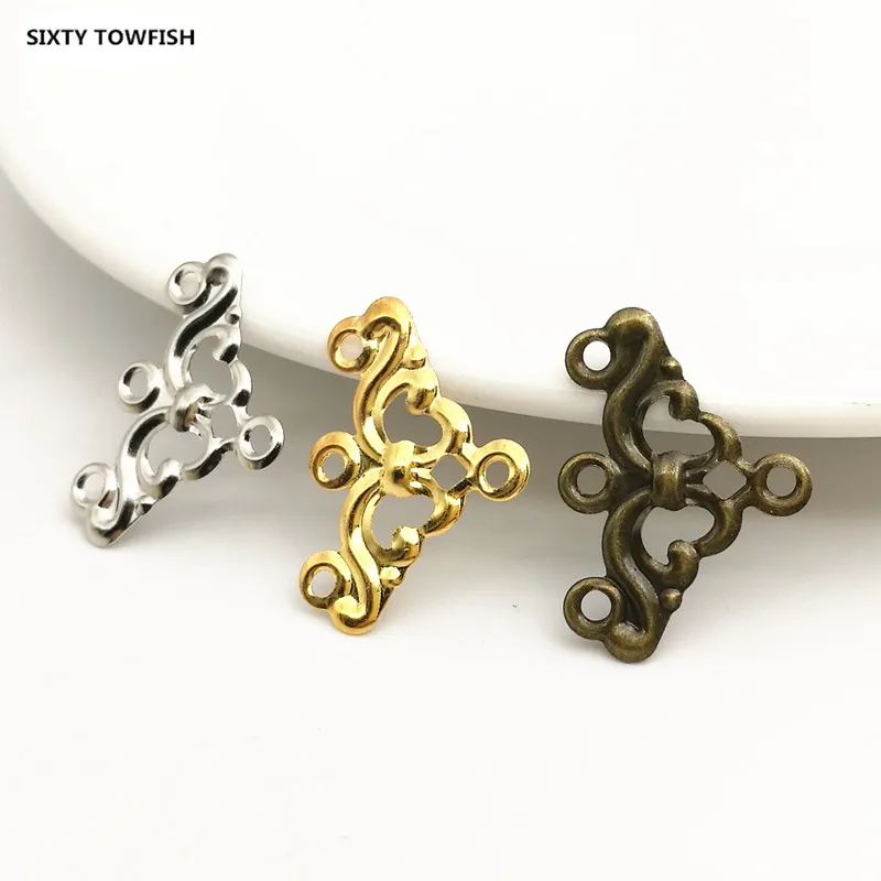 30 pcs/lot 16x23mm Gold color/White K/Antique bronze Metal Filigree Flowers Triangle Slice Charms Jewelry DIY Components B19204
30 pcs/lot 16x23mm Gold color/White K/Antique bronze Metal Filigree Flowers Triangle Slice Charms Jewelry DIY Components B19204