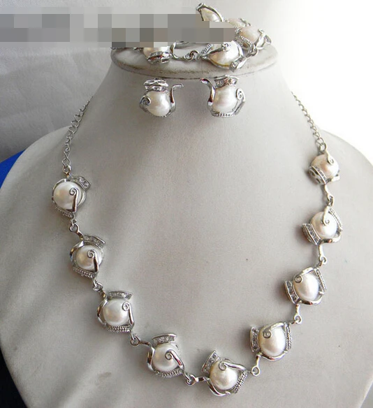 free shipping 12545 White Baroque Freshwater Pearl Zircon Necklace Bracelet Earring Ring Set
free shipping 12545 White Baroque Freshwater Pearl Zircon Necklace Bracelet Earring Ring Set