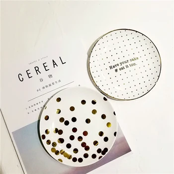 Gold letter wave printed ceramic creative plate dessert dish small home accessories decoration display 
Gold letter wave printed ceramic creative plate dessert dish small home accessories decoration display