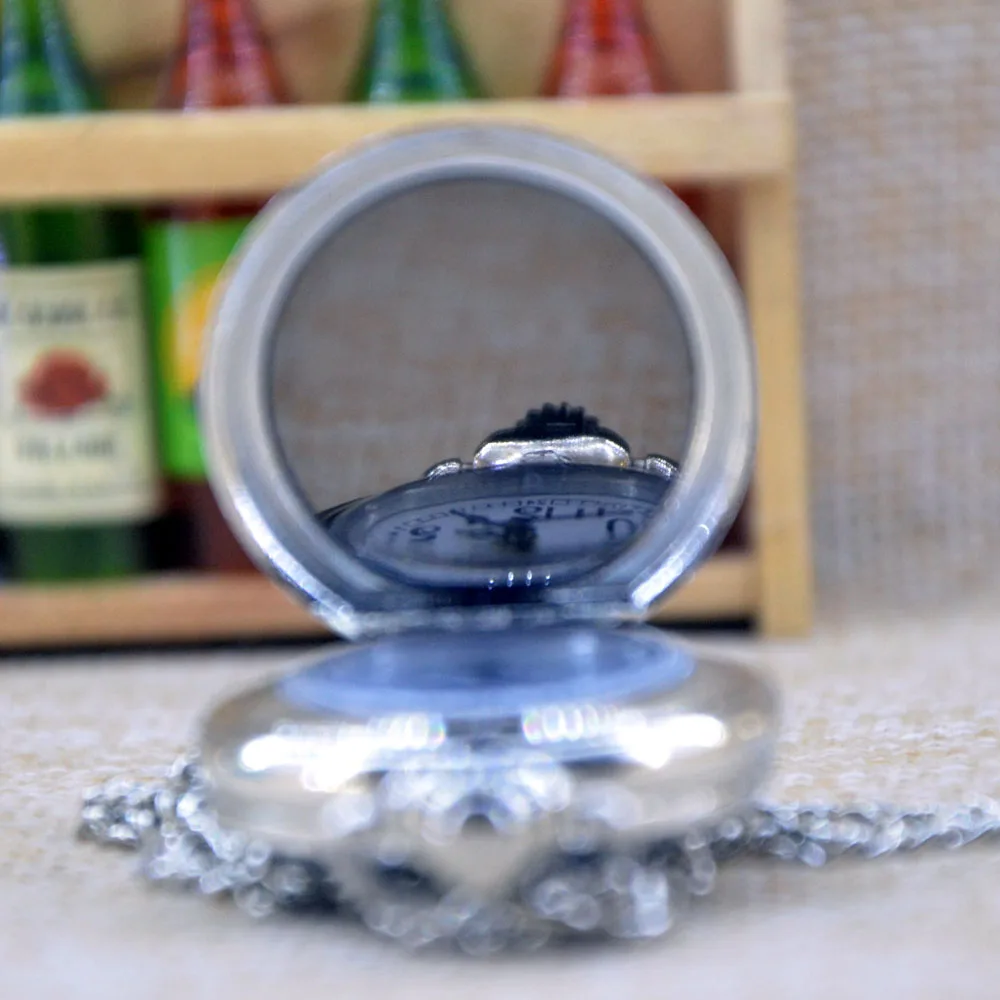 New Fashion Silver Can Be Affixed Photo Steampunk Quartz Pocket Watch with Mirror Analog Pendant Necklace Mens Womens Gifts 
New Fashion Silver Can Be Affixed Photo Steampunk Quartz Pocket Watch with Mirror Analog Pendant Necklace Mens Womens Gifts