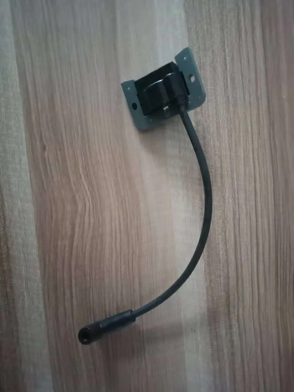Катушка зажигания подходит для бензинового двигателя kohler CH 740, запасные части для газонокосилки
Катушка зажигания подходит для бензинового двигателя kohler CH 740, запасные части для газонокосилки