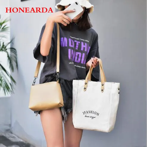 20pcs Casual women's bag Korean version of the tide art ins canvas bag shoulder Fashion child bag 
20pcs Casual women's bag Korean version of the tide art ins canvas bag shoulder Fashion child bag
