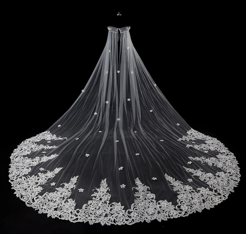 New Arrivals White Ivory Long Wedding Capes Cloaks Custom Made Appliques Long Bridal Boleros Jackets Wraps In Stock
New Arrivals White Ivory Long Wedding Capes Cloaks Custom Made Appliques Long Bridal Boleros Jackets Wraps In Stock