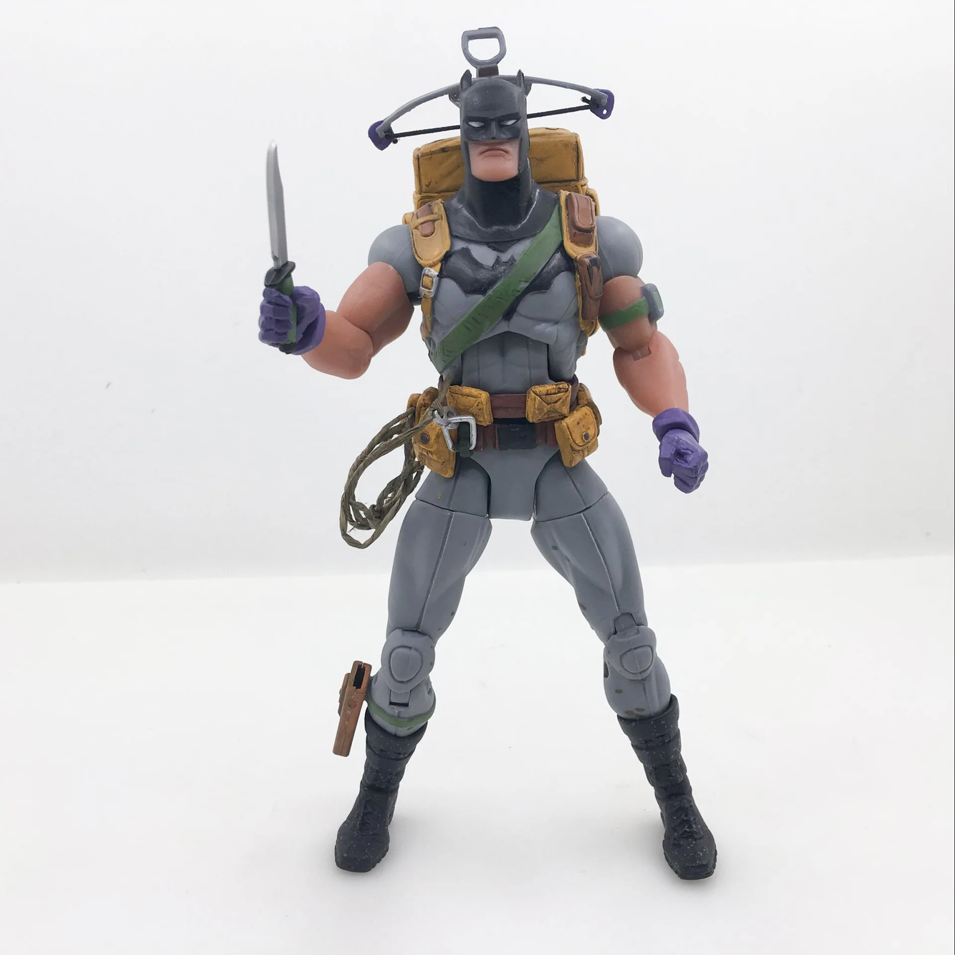 DC COMICS Designer Series DC Collectibles Zero Year: Survivai Batman by Greg Capullo PVC Action Figure Collectible Model Toy
DC COMICS Designer Series DC Collectibles Zero Year: Survivai Batman by Greg Capullo PVC Action Figure Collectible Model Toy