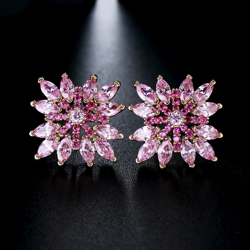 Pink White Zircon Stud Earrings Snowflake Flower Shape Fashion Female Jewelry Ear XIUMEIYIZU High Quality Brass Plating Earrings
Pink White Zircon Stud Earrings Snowflake Flower Shape Fashion Female Jewelry Ear XIUMEIYIZU High Quality Brass Plating Earrings