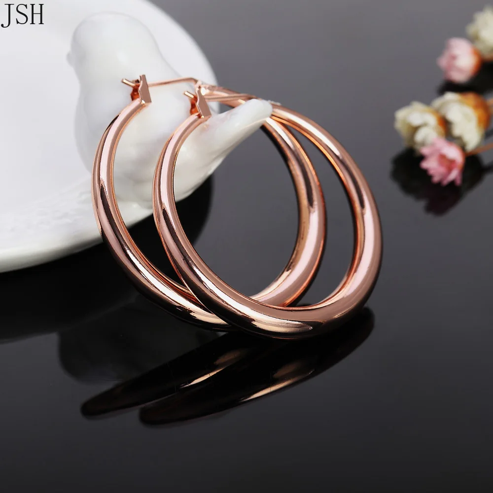 wholesale women lady round charms girl Gold color earrings cute high quality fashion classic jewelry Wedding gifts LE019
wholesale women lady round charms girl Gold color earrings cute high quality fashion classic jewelry Wedding gifts LE019