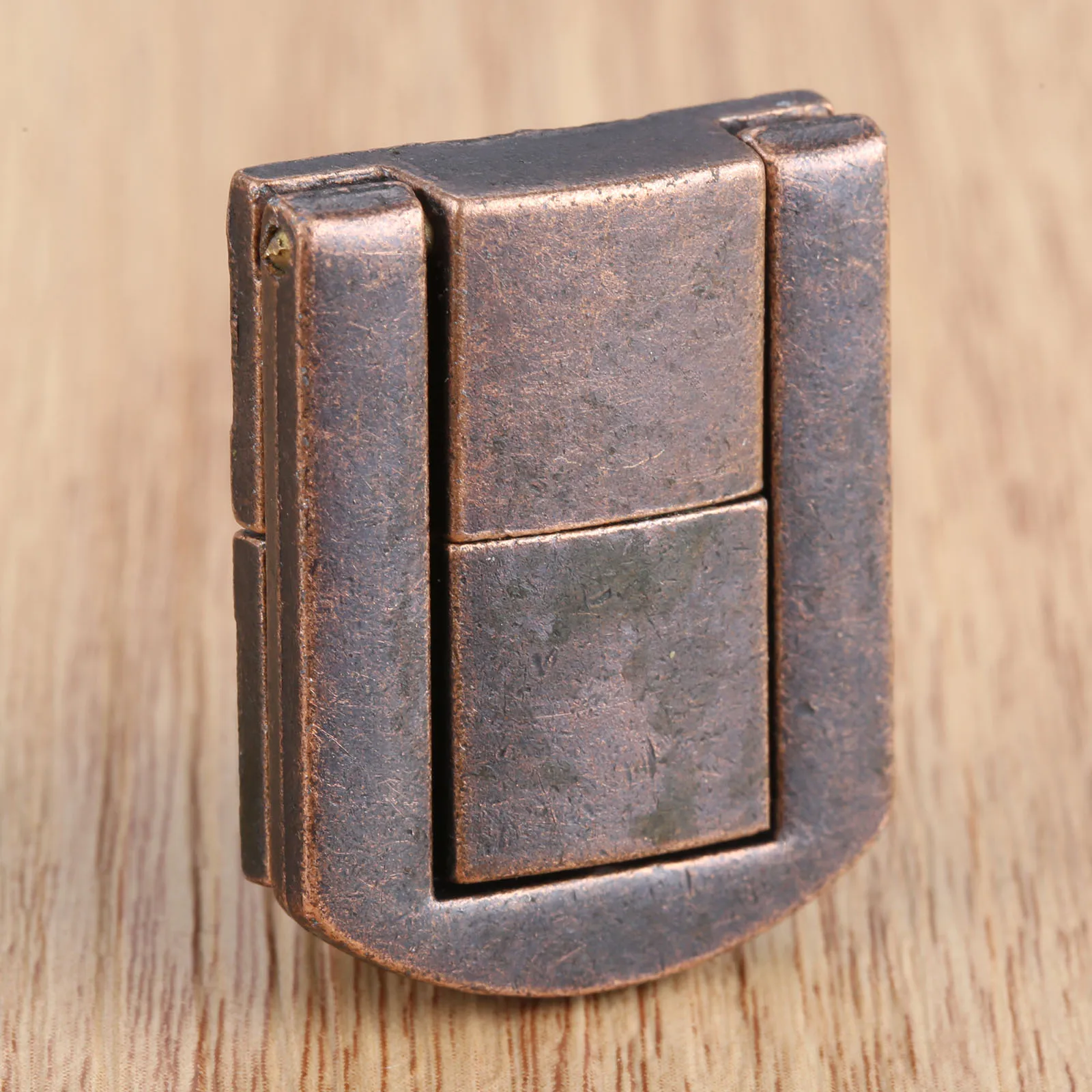 1Pc Box Latch Clasp Red Copper Locked Buckles Antique Zinc Alloy Square Vintage Wooden Wine Box Latch Clasp with Screws 25x30mm
1Pc Box Latch Clasp Red Copper Locked Buckles Antique Zinc Alloy Square Vintage Wooden Wine Box Latch Clasp with Screws 25x30mm