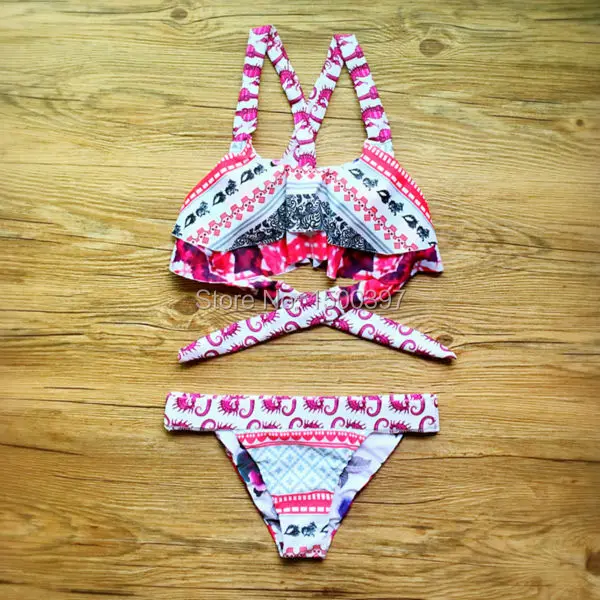 2016 New brazilian print women's bikini set bandage swimsuit bra padded halter top ruffle sexy swimwear triangle bikinis bottom 
2016 New brazilian print women's bikini set bandage swimsuit bra padded halter top ruffle sexy swimwear triangle bikinis bottom