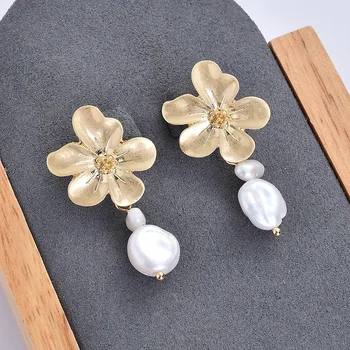 Wholesale 925 Sliver Handmade Trendy Jewelry Handmade Earrings Flower Gourd Freshwater Pearl Earrings Best Gift For Women
Wholesale 925 Sliver Handmade Trendy Jewelry Handmade Earrings Flower Gourd Freshwater Pearl Earrings Best Gift For Women