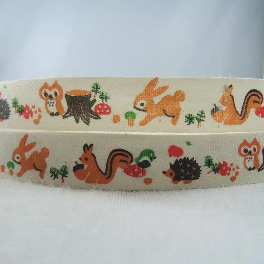 5/8"15mm Printed Animals series cartoon cotton ribbon Webbing DIY sewing & Packing Cotton Fabric Patchwork Ribbon 5YDS XM-59A
5/8"15mm Printed Animals series cartoon cotton ribbon Webbing DIY sewing & Packing Cotton Fabric Patchwork Ribbon 5YDS XM-59A