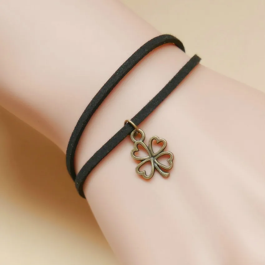 1 pcs sell NEW Double Flannelette Copper Clover Bangles Multilayer Rope Bracelet for Women&Men Friendship Bracelets High Quality
1 pcs sell NEW Double Flannelette Copper Clover Bangles Multilayer Rope Bracelet for Women&Men Friendship Bracelets High Quality