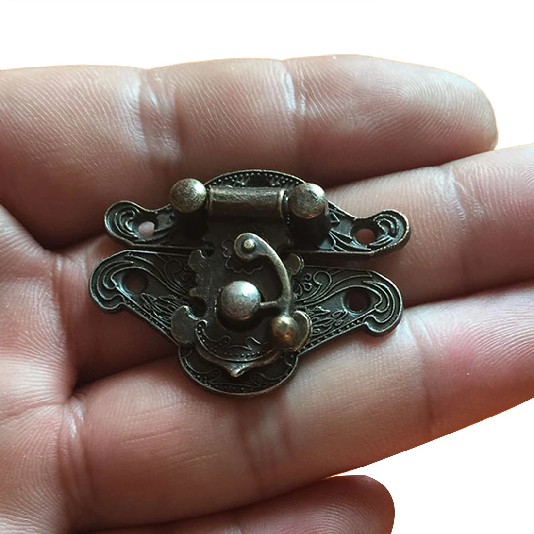 Antique Brass Wooden Case Hasp Jewelry Gift Box Decorative Hasp Latch for Home Finuture Buckle Clasp Lock
Antique Brass Wooden Case Hasp Jewelry Gift Box Decorative Hasp Latch for Home Finuture Buckle Clasp Lock