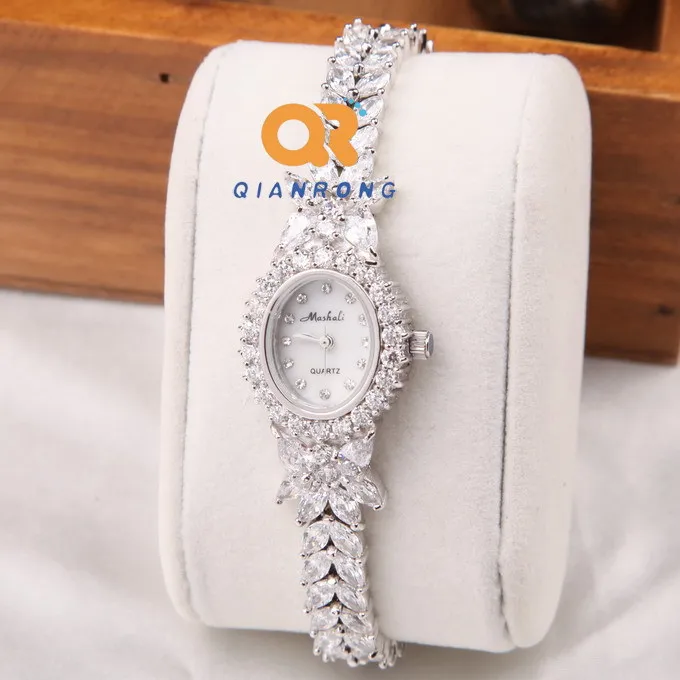 Vintage Palace Designer Women Romantic Floral Dress Watches Flashing Crystals Bracelet Wrist watch Quartz Relojes Analog NW4554 Vintage Palace Designer Women Romantic Floral Dress Watches Flashing Crystals Bracelet Wrist watch Quartz Relojes Analog NW4554<br><br>Aliexpress