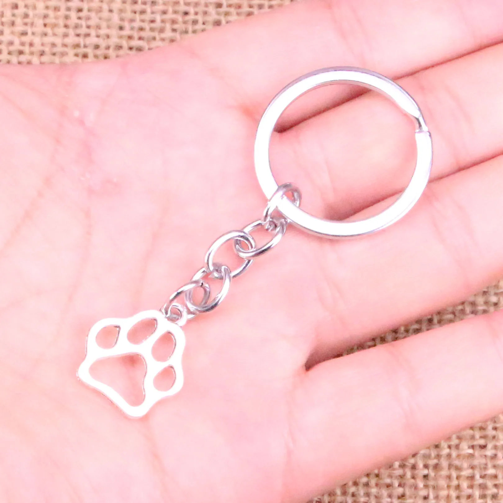 New Arrival dog bear paw Charm Pendant Keychain Key Ring Chain Accessories Jewelry Making For Gifts
New Arrival dog bear paw Charm Pendant Keychain Key Ring Chain Accessories Jewelry Making For Gifts