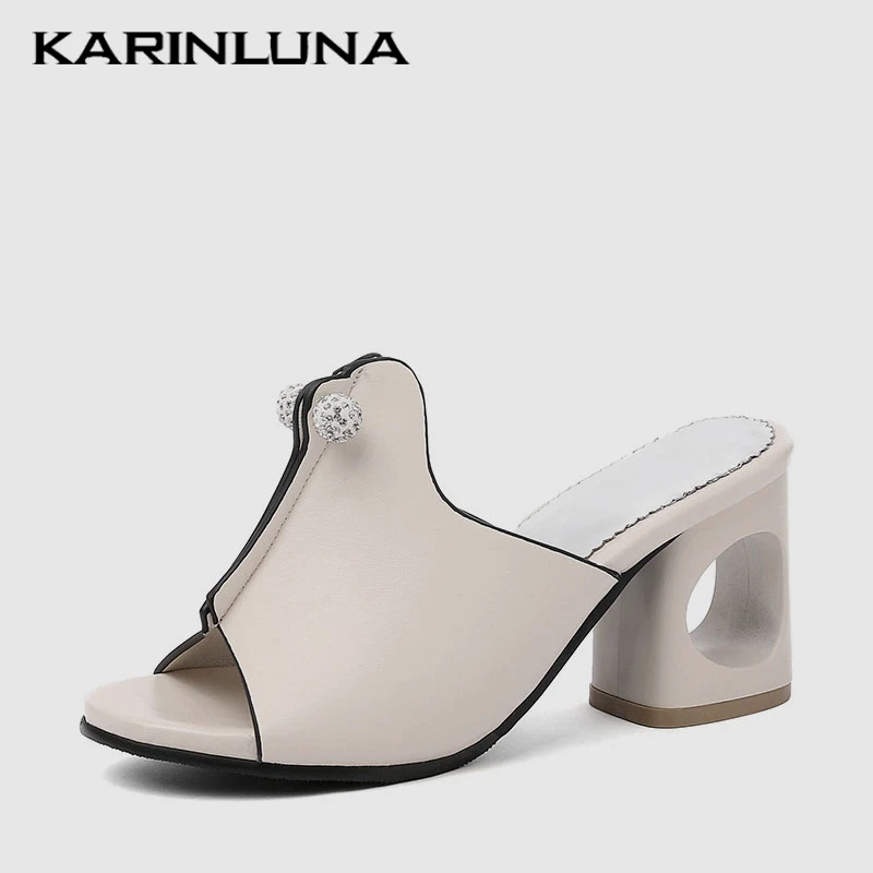Concise Woman Shoes Black Mules Summer Elegant Peep Toe High Heels Shoes Women Decorate Mules heels Plus Size 32-48
Concise Woman Shoes Black Mules Summer Elegant Peep Toe High Heels Shoes Women Decorate Mules heels Plus Size 32-48