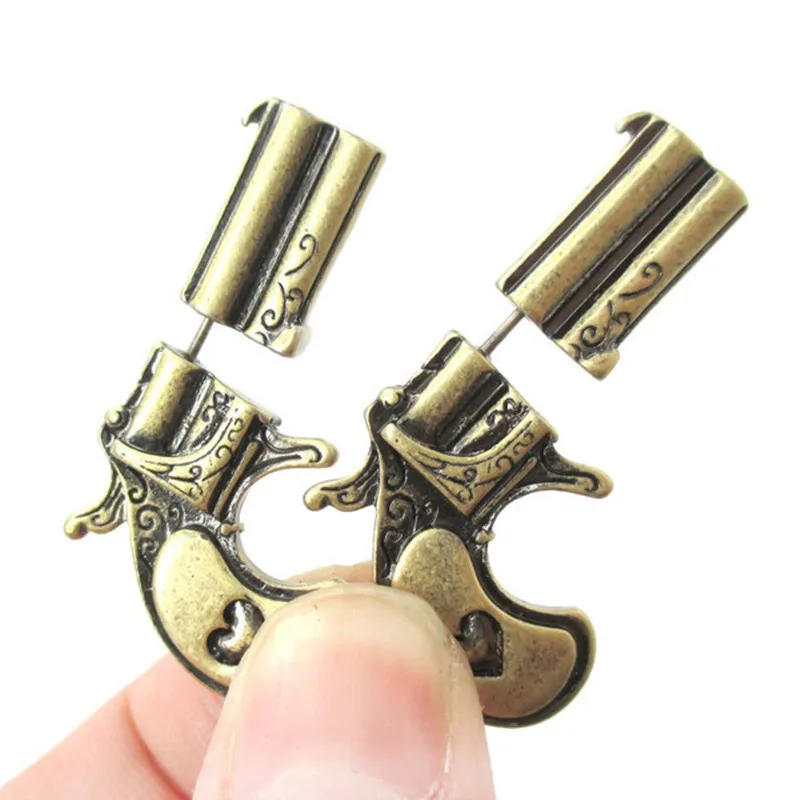 SHUANGR Steampunk Double Pistol Gun Shaped Plug Stud Earrings for Women Personalized Jewelry boucle d oreille pistolet Gift
SHUANGR Steampunk Double Pistol Gun Shaped Plug Stud Earrings for Women Personalized Jewelry boucle d oreille pistolet Gift