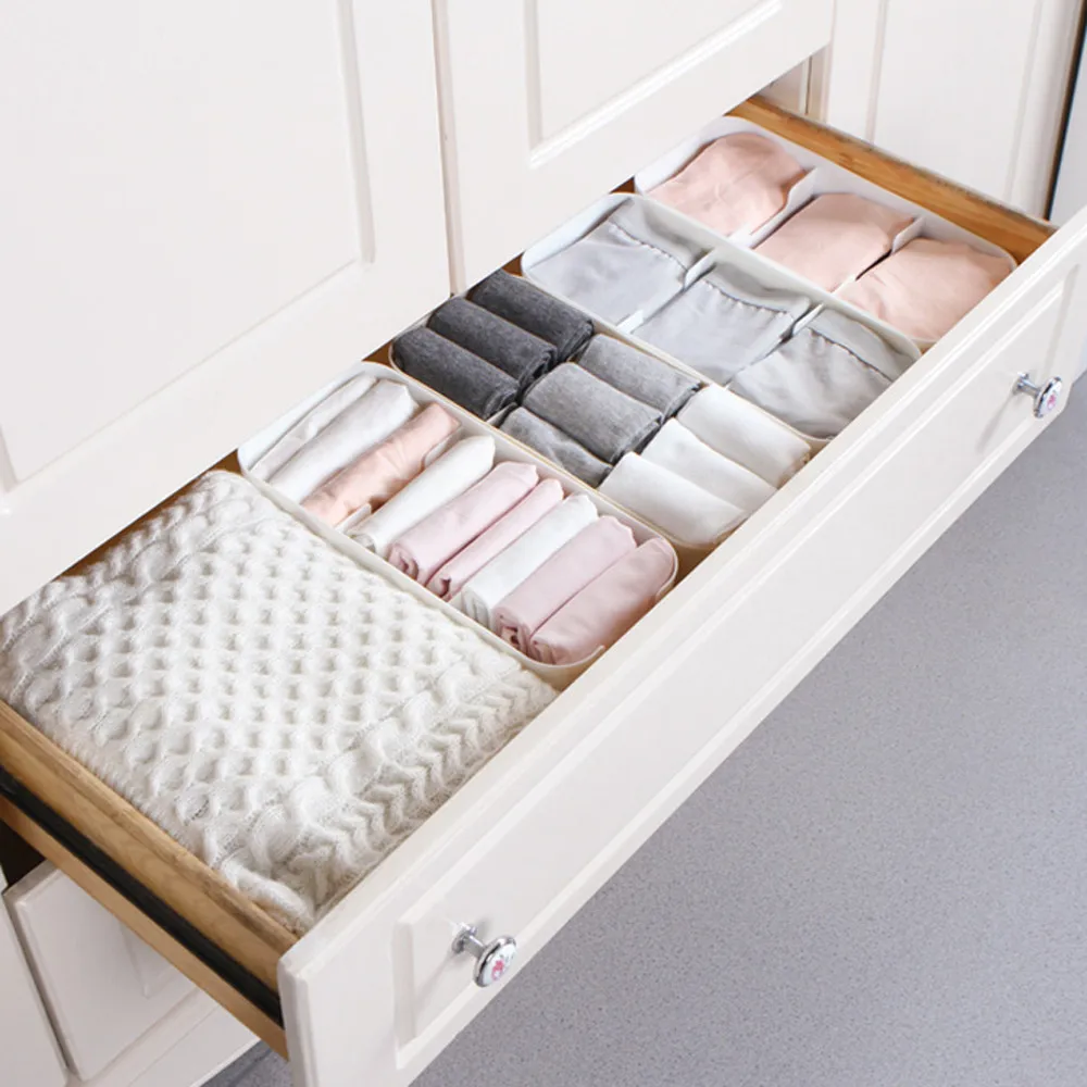 3 Grid Multi-purpose Drawer Finishing Storage Box Organizer Stacked Tie Bra Socks Drawer Organizer Cosmetic Divider Storage Can
3 Grid Multi-purpose Drawer Finishing Storage Box Organizer Stacked Tie Bra Socks Drawer Organizer Cosmetic Divider Storage Can