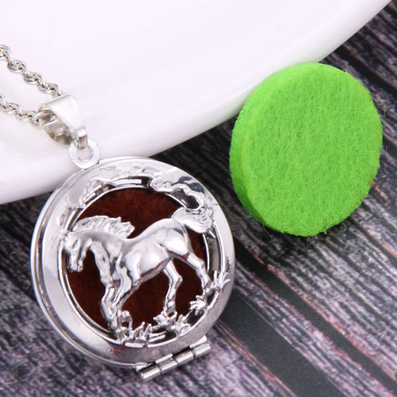Tiger Aroma Diffuser Necklace Open Antique Lockets Pendant Perfume Essential Oil Aromatherapy Necklace With Pad
Tiger Aroma Diffuser Necklace Open Antique Lockets Pendant Perfume Essential Oil Aromatherapy Necklace With Pad