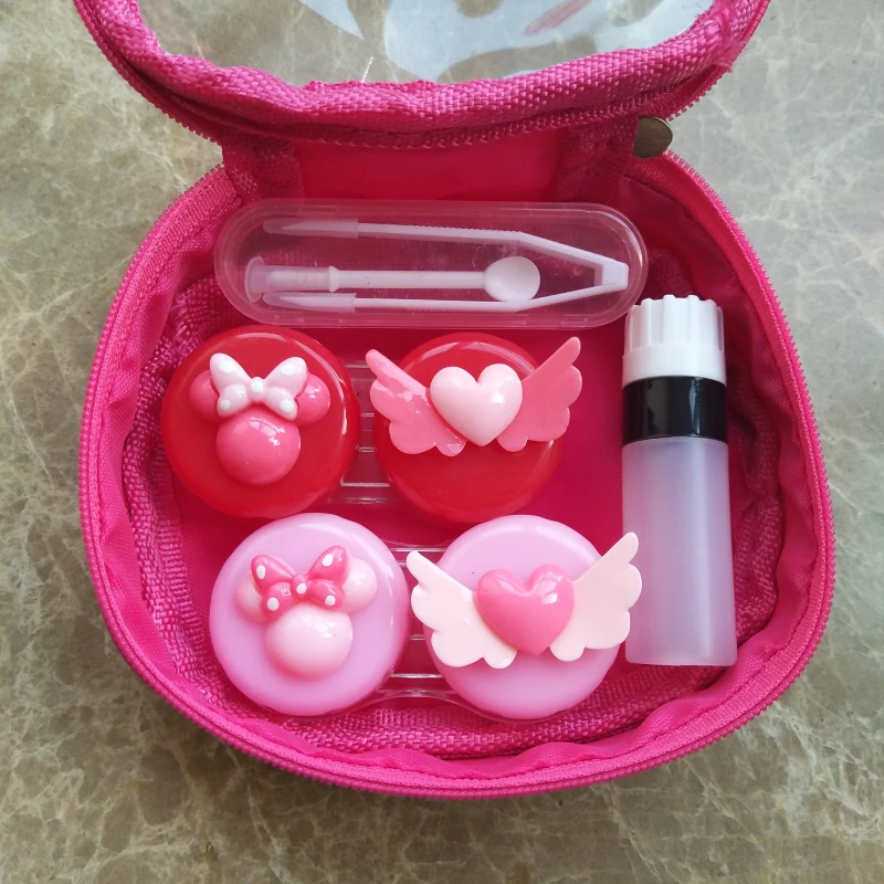 LIUSVENTINA 2018 New DIY Resin Cute Bowknot Flying Love Combo Contact Lens Case Bag Container for Color Lenses Gift for Girls 
LIUSVENTINA 2018 New DIY Resin Cute Bowknot Flying Love Combo Contact Lens Case Bag Container for Color Lenses Gift for Girls